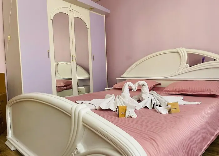 Lavender Luxury Apartment