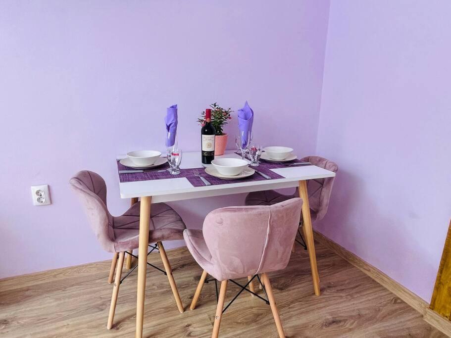 Lavender Luxury Apartment *
